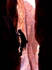 22 Wadi Rum - Mazyed & Mur De L'Allegresse