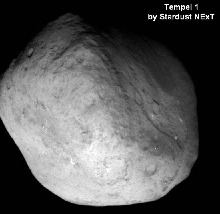 11 2011.02.15 Comet Tempel 1 by Stardust NExT.jpg